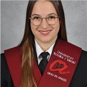 Persona organizada, responsable, comprometida y con ideas claras. ¡Me encanta dar clases en todas las edades!